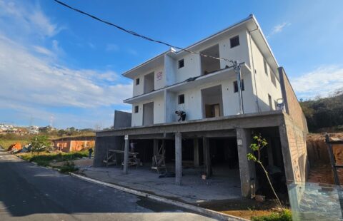 Apto 02 quartos (sendo 01 suíte com varanda) - Reserva Imperial em excelente localização